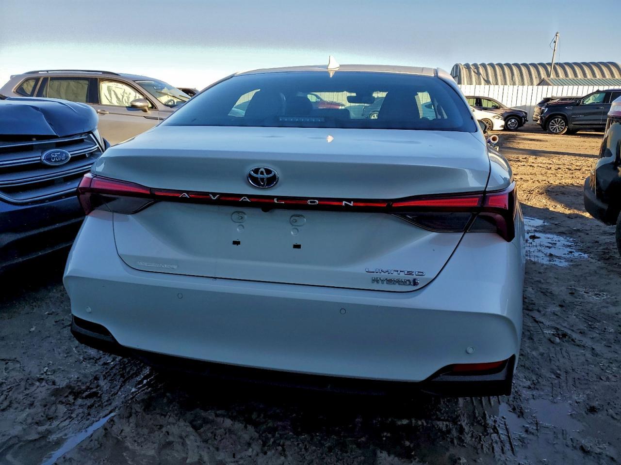 2021 Toyota Avalon Limited - Фото 6
