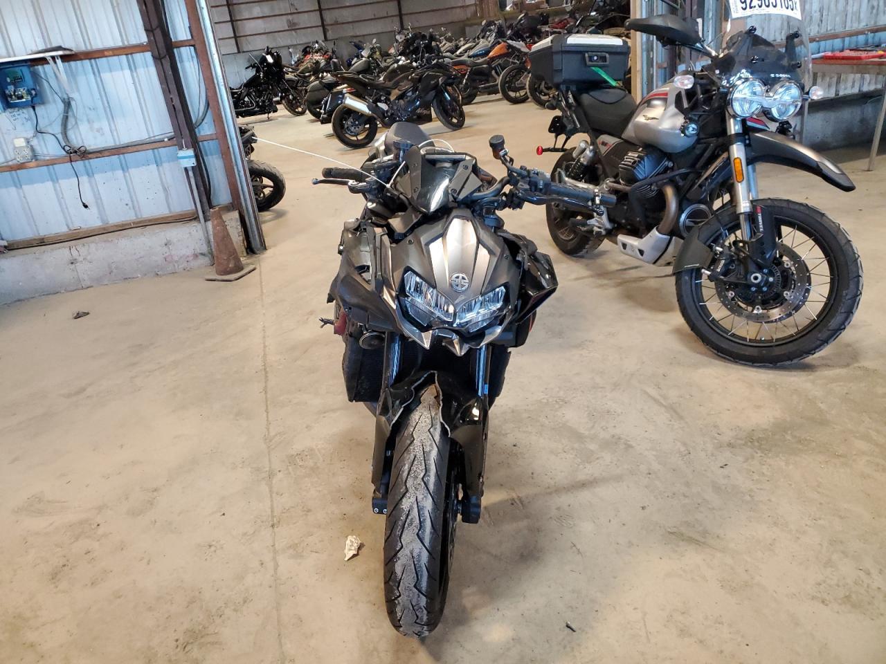 2022 Kawasaki Zr1000 K - Фото 2