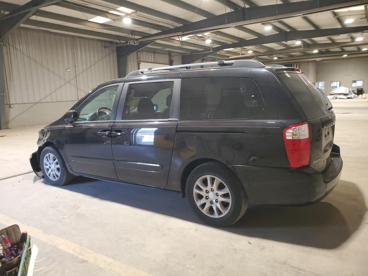 2008 Kia Sedona Ex - Image 2