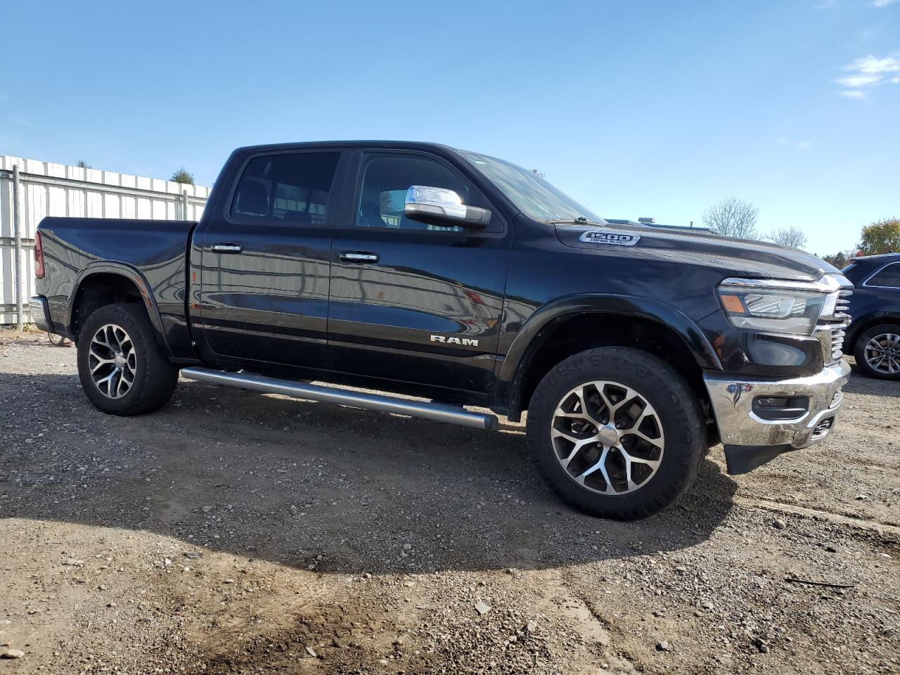 2019 Ram 1500 Laramie - Image 4