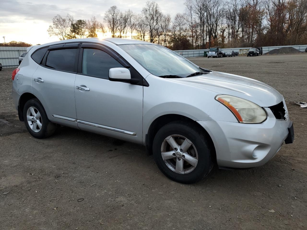 2013 Nissan Rogue S - Фото 4