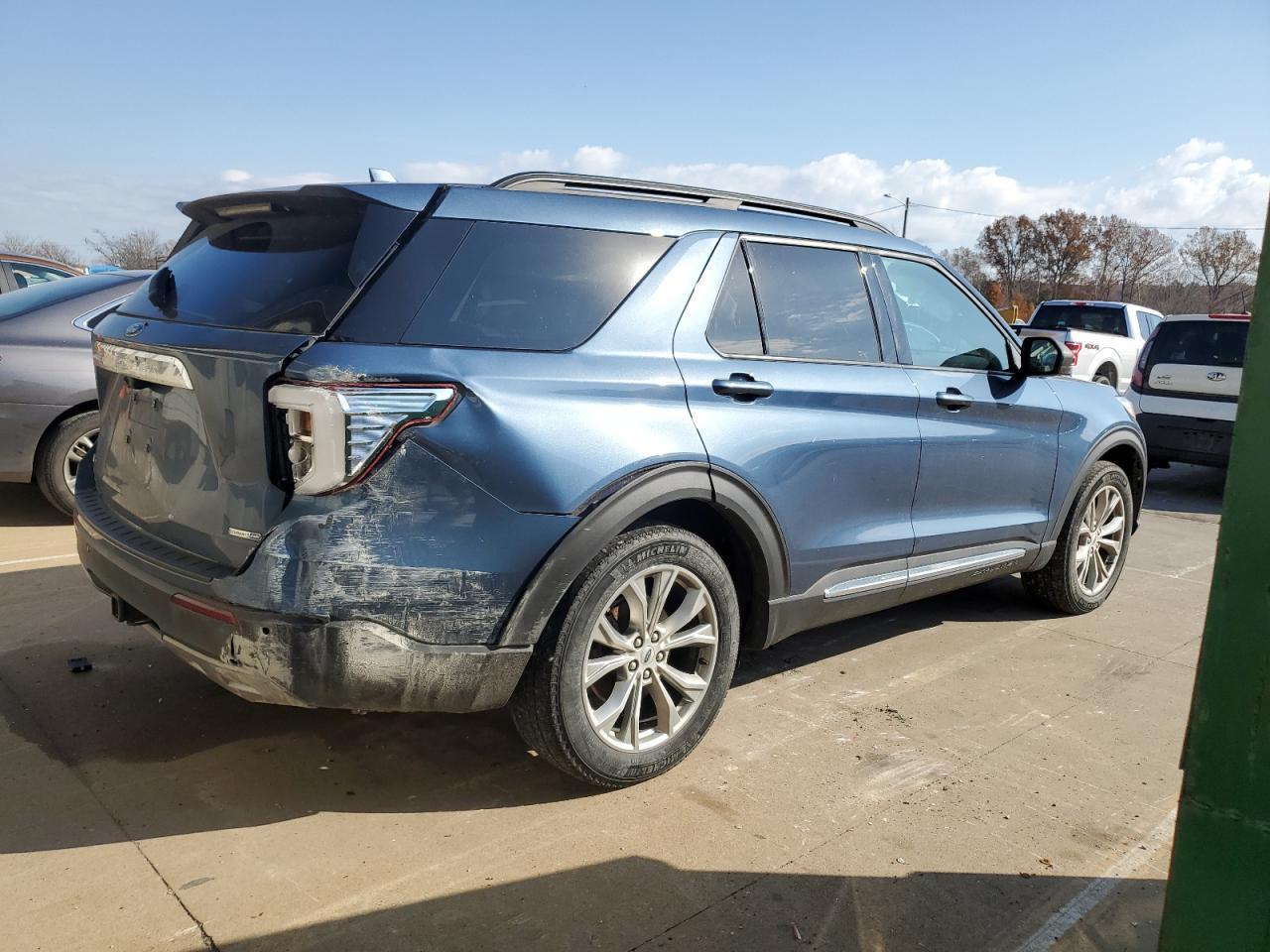 2020 Ford Explorer Xlt - Image 3