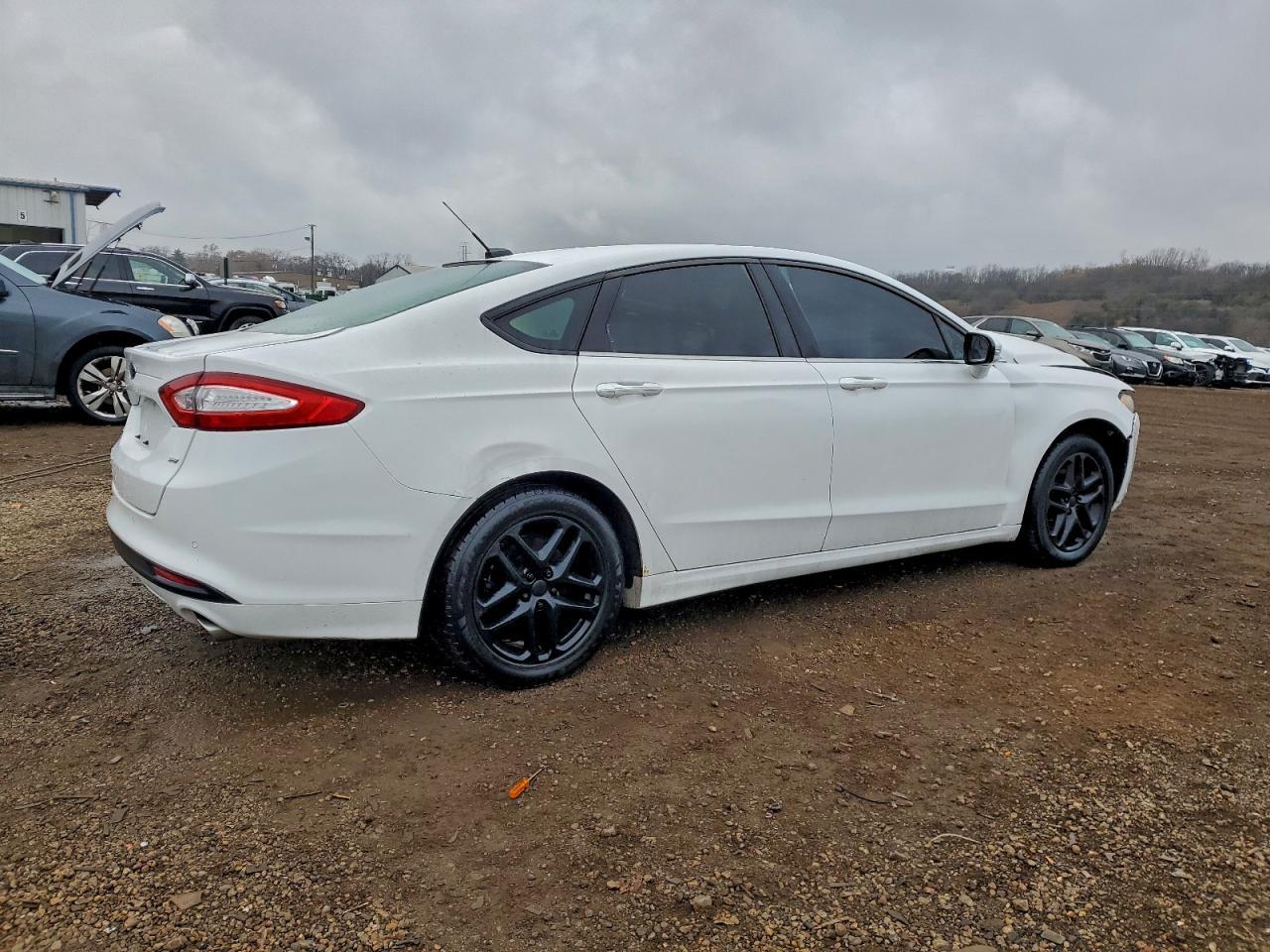 2013 Ford Fusion Se - Фото 3