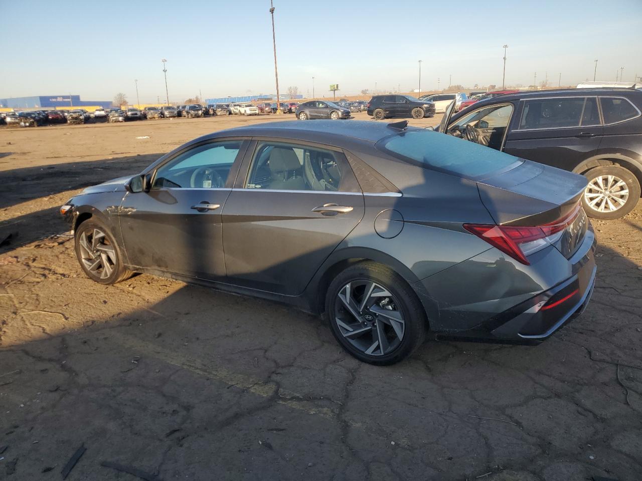 2025 Hyundai Elantra Sel - Фото 2