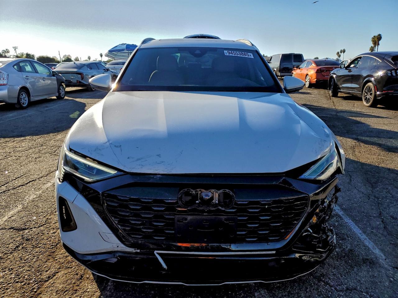 2024 Audi Q8 E-Tron Prestige - Image 5