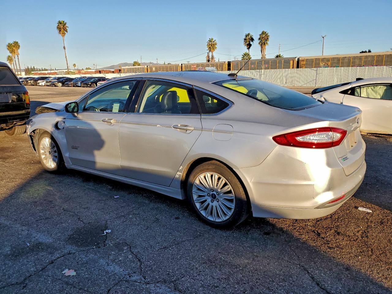 2016 Ford Fusion Se Phev - Фото 2