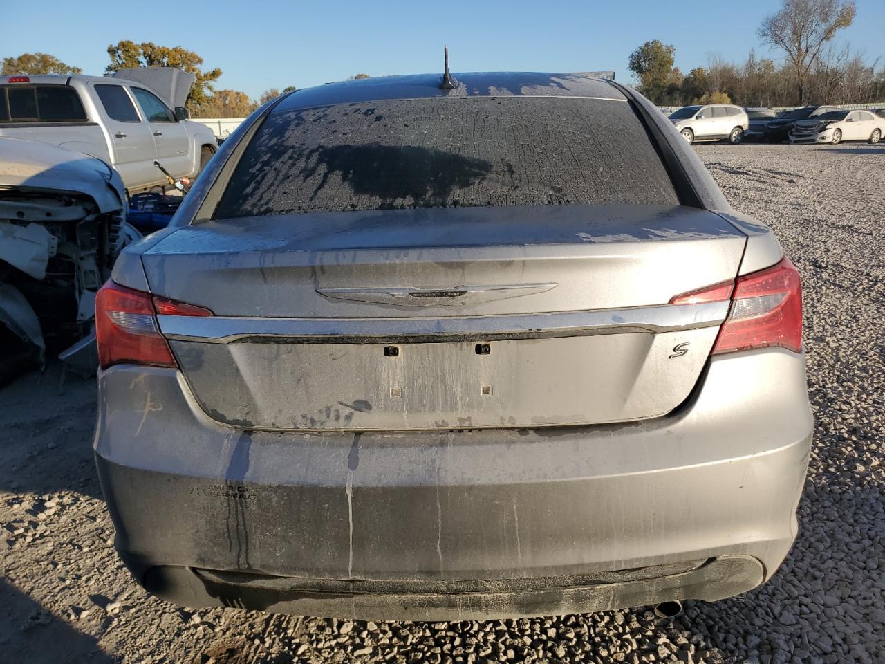 2013 Chrysler 200 Touring - Фото 6
