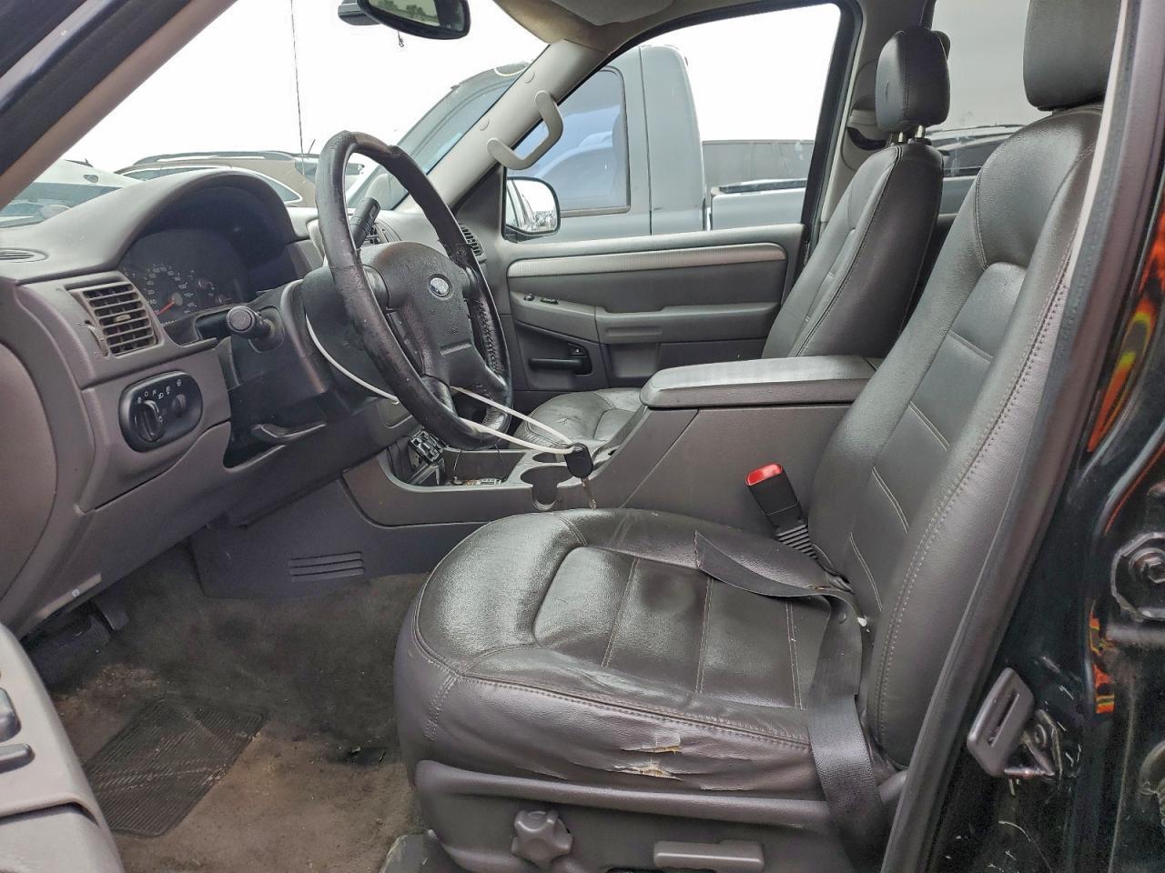 2003 Ford Explorer Xlt - Image 7