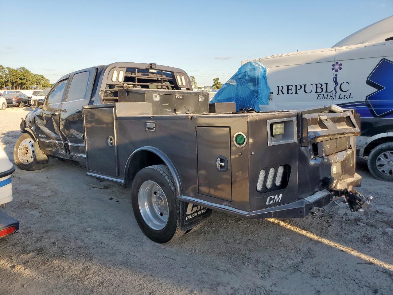 2024 Ram 5500 Utility / Service Truck - Фото 2