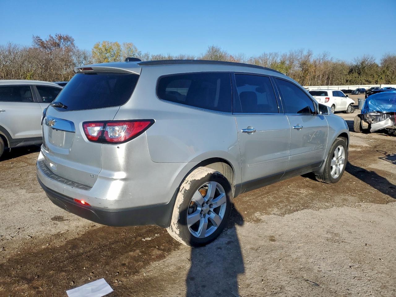 2017 Chevrolet Traverse Lt - Фото 3