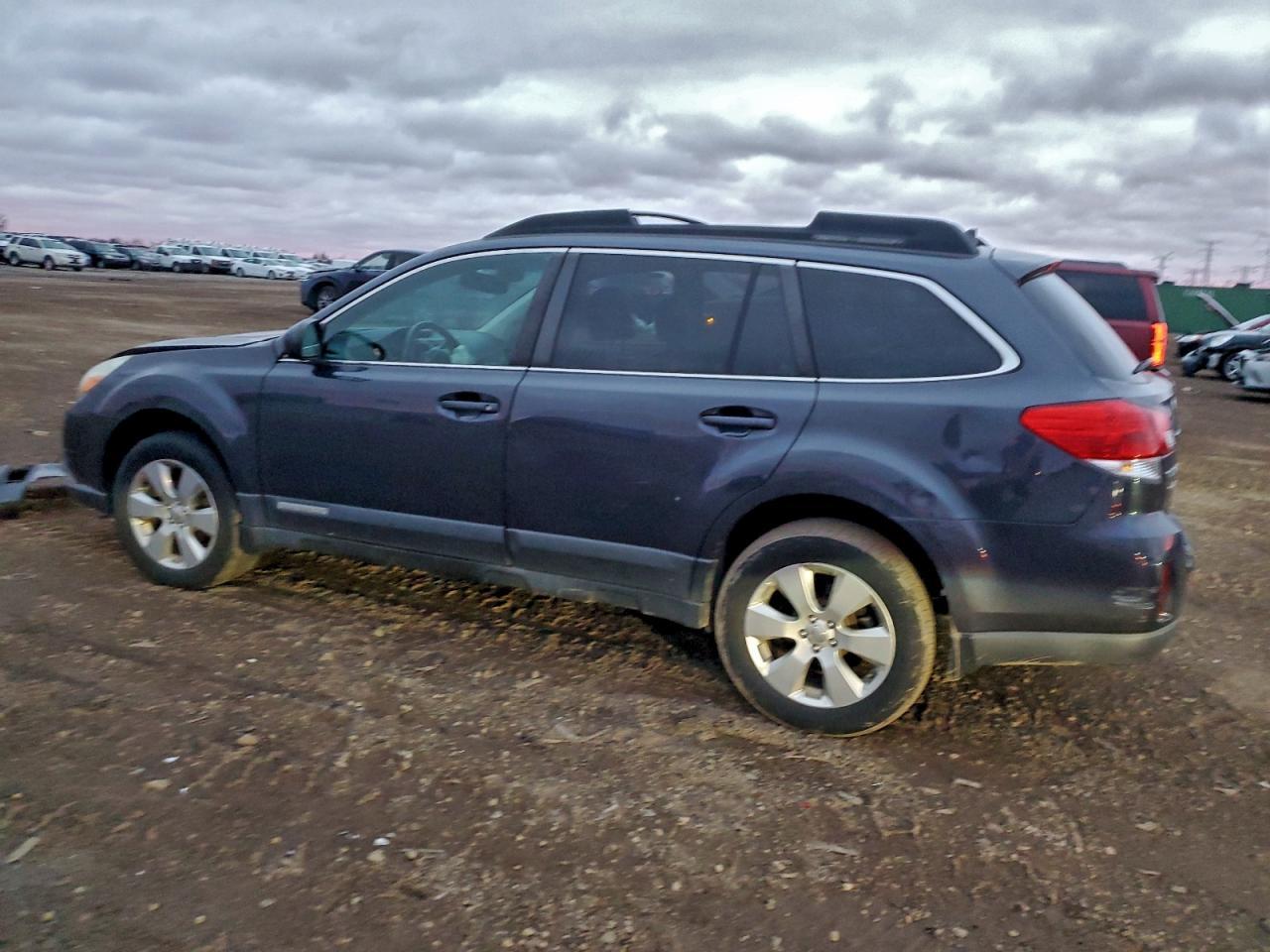 2011 Subaru Outback 2.5I Limited - Фото 2