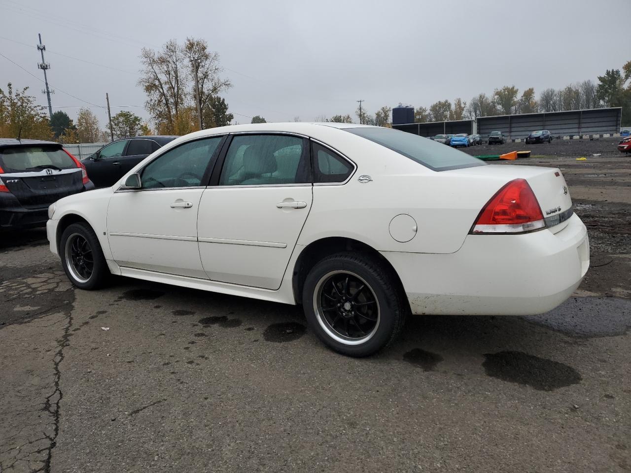 2009 Chevrolet Impala Lt - Image 2