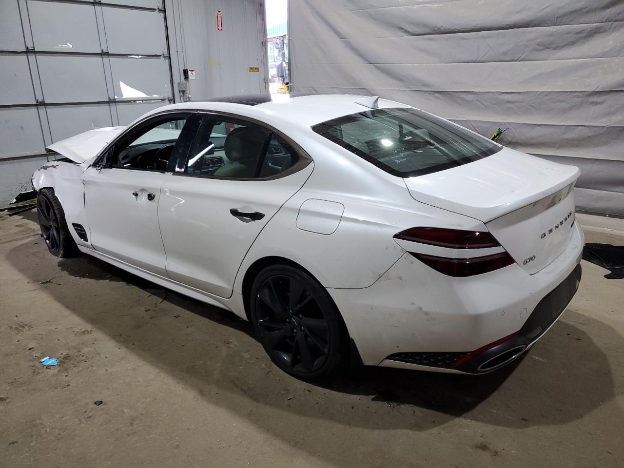 2023 Genesis G70 Base - Фото 2