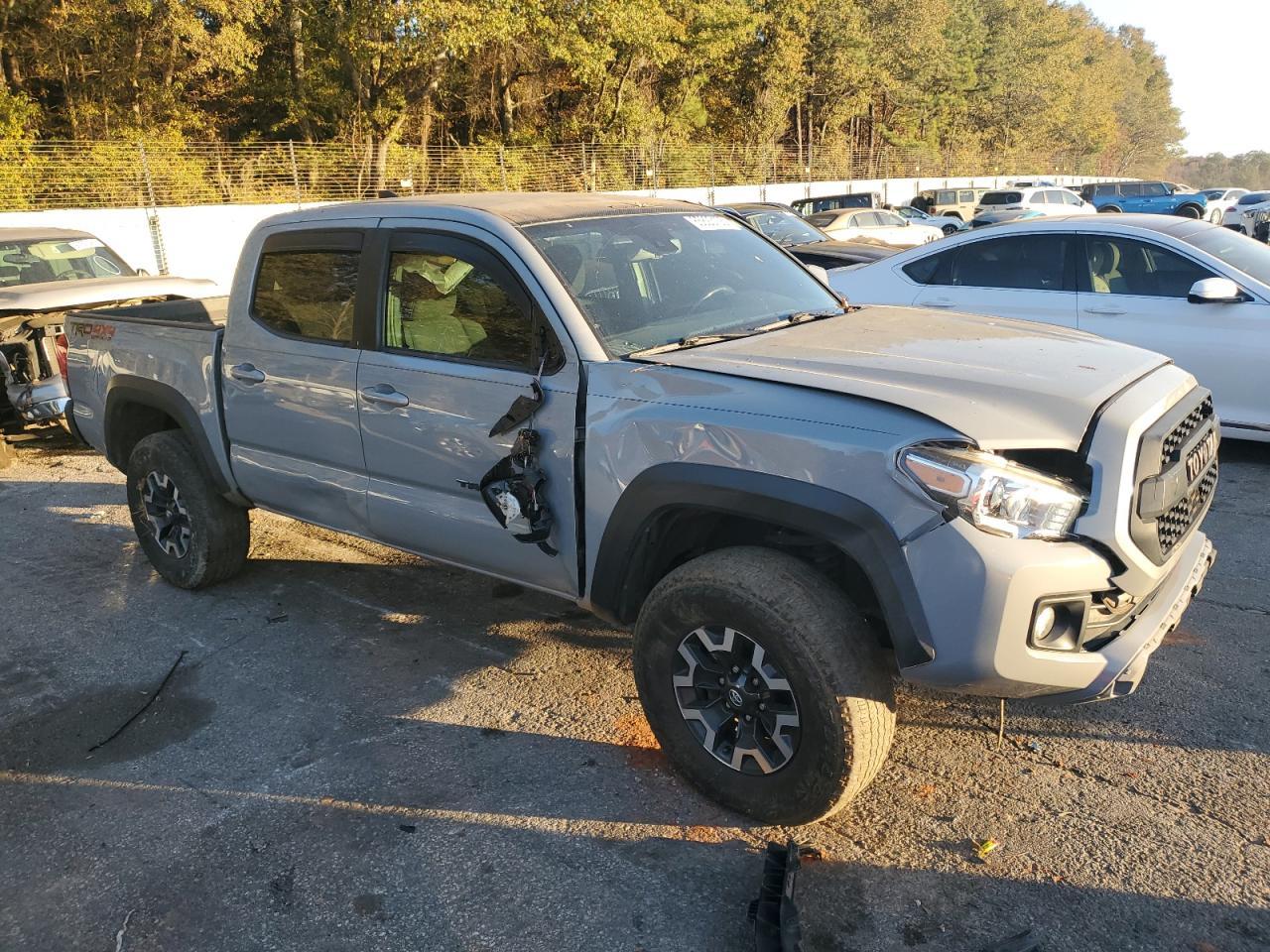 2019 Toyota Tacoma Double Cab - Image 4
