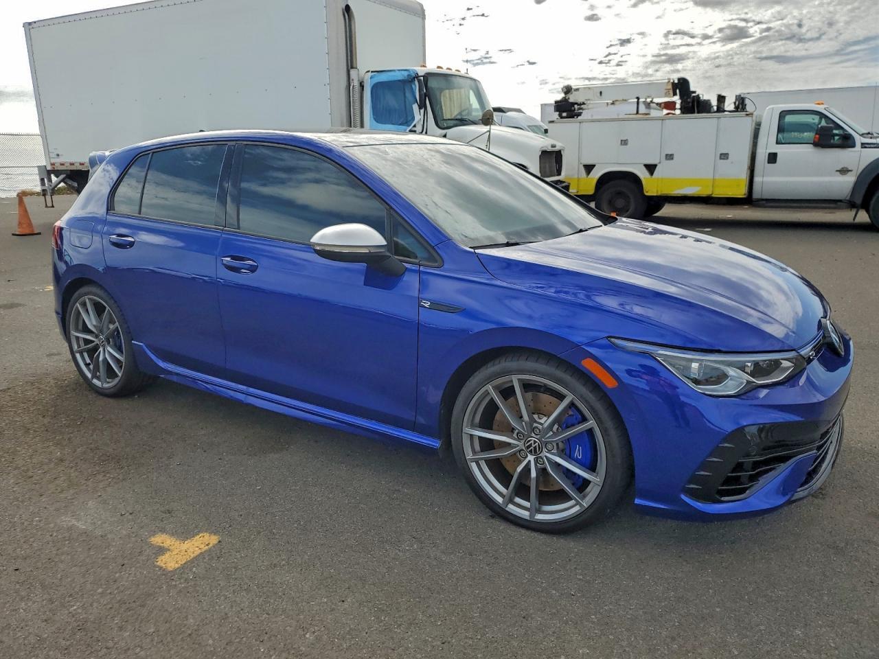 2024 Volkswagen Golf R - Image 4