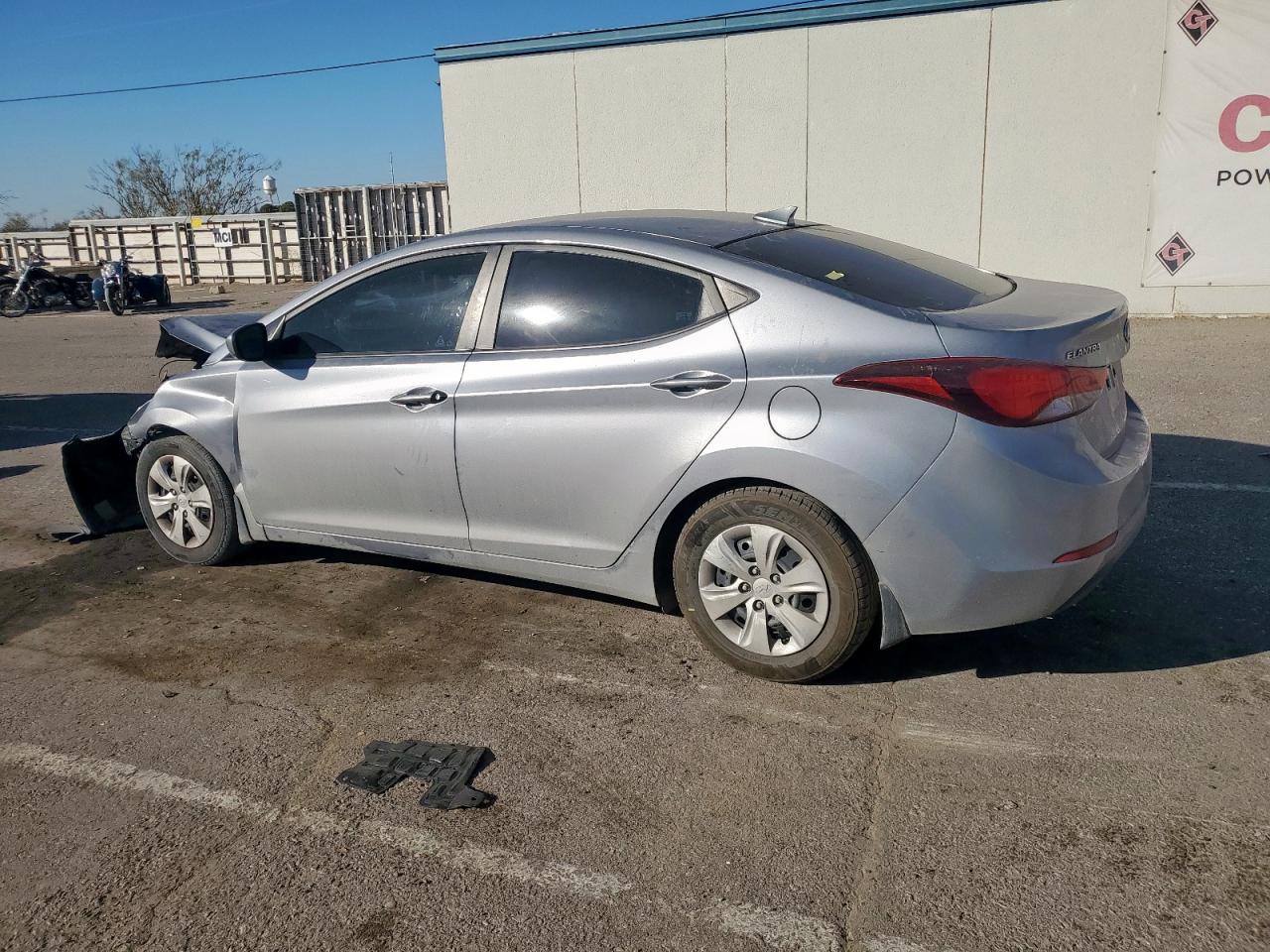 2016 Hyundai Elantra Se - Фото 2