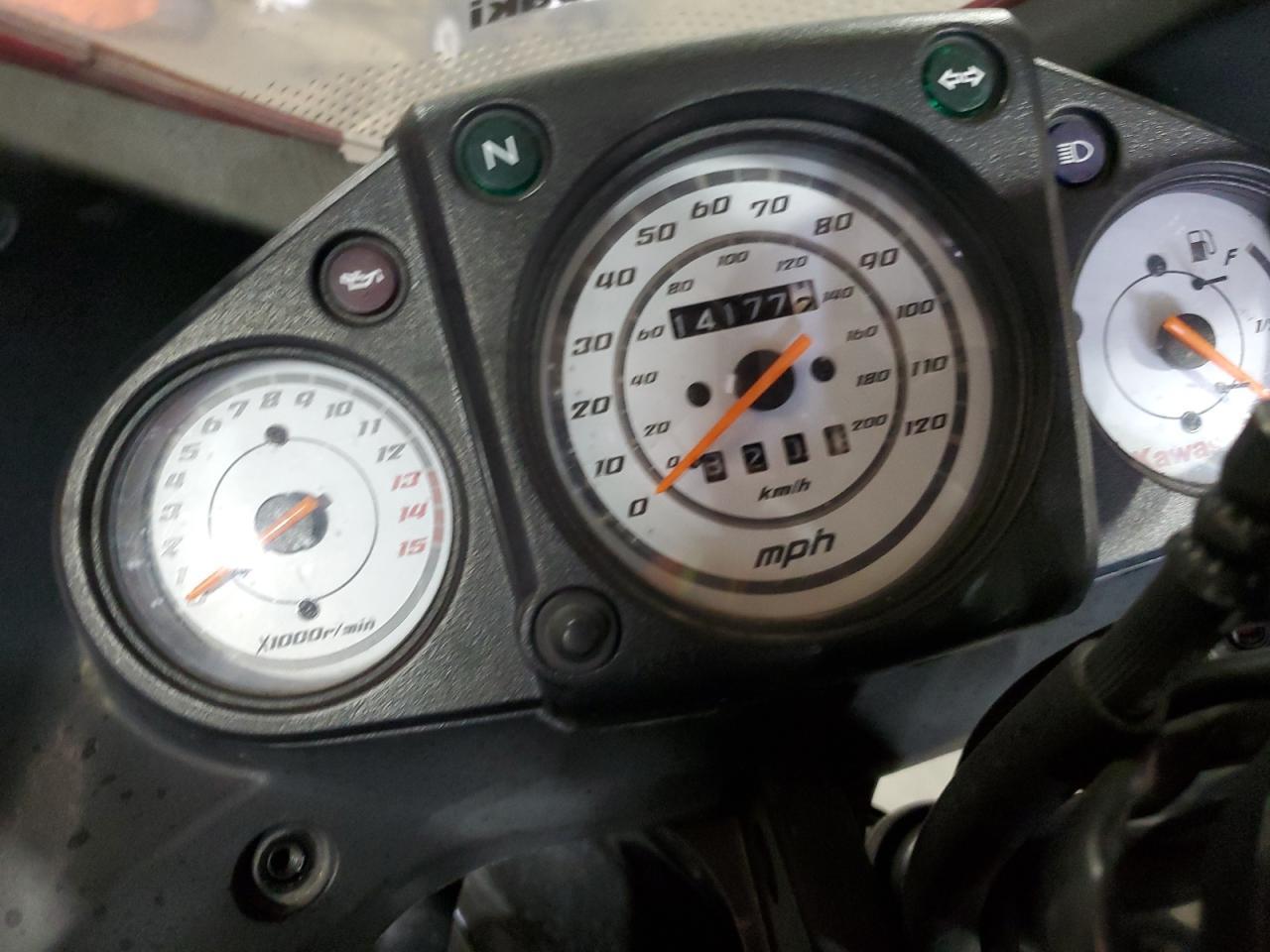 2012 Kawasaki Ex250 J - Фото 7