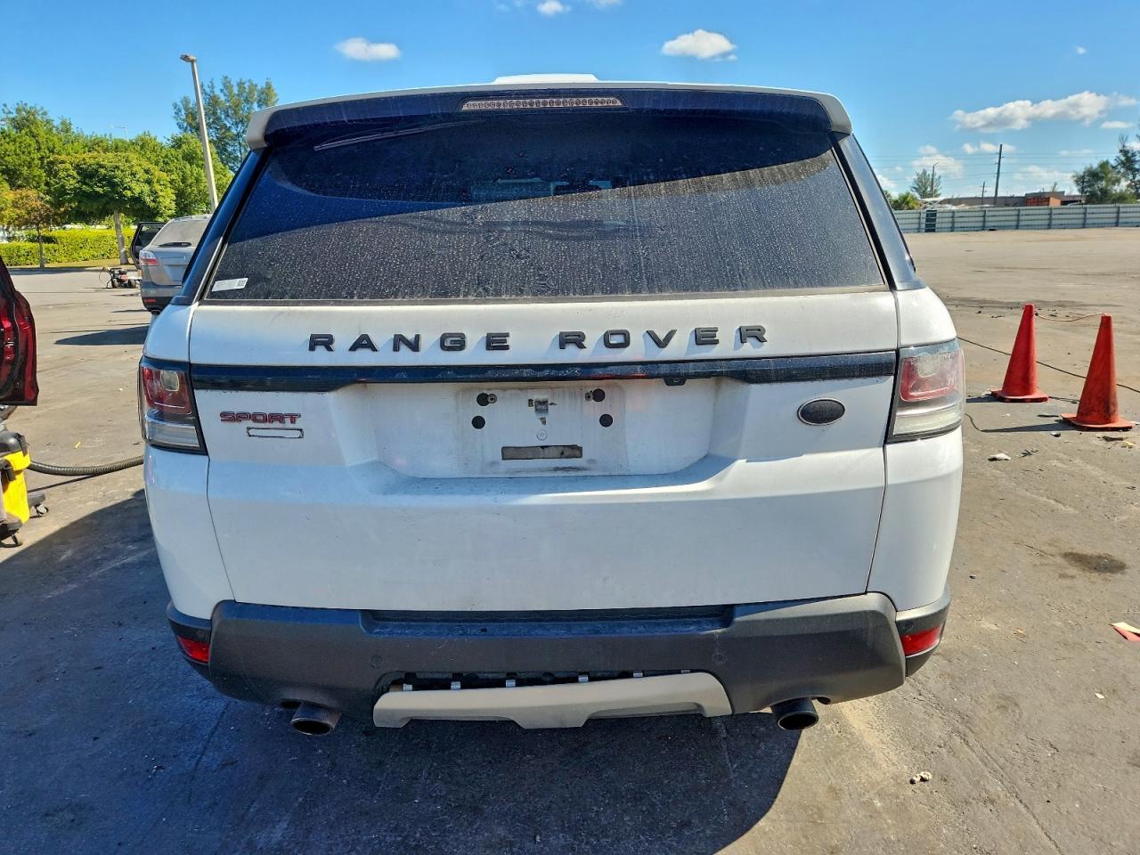 2014 Land Rover Range Rover Sport Hse - Image 6