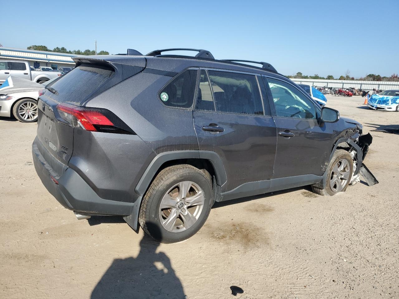 2022 Toyota Rav4 Xle - Image 3