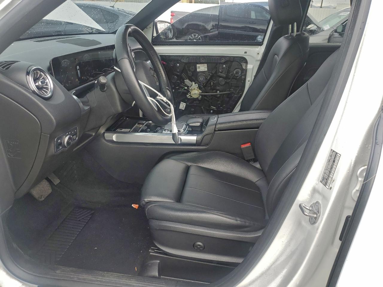 2020 Mercedes-Benz Glb 250 - Image 7