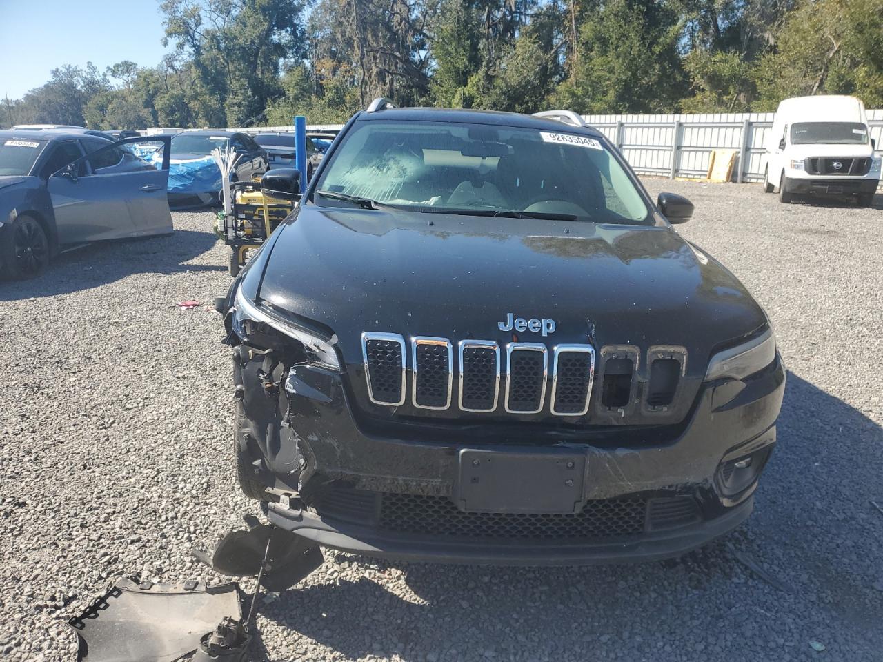 2019 Jeep Cherokee Latitude Plus - Image 5