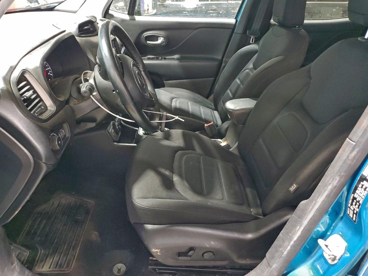 2022 Jeep Renegade Latitude - Image 7