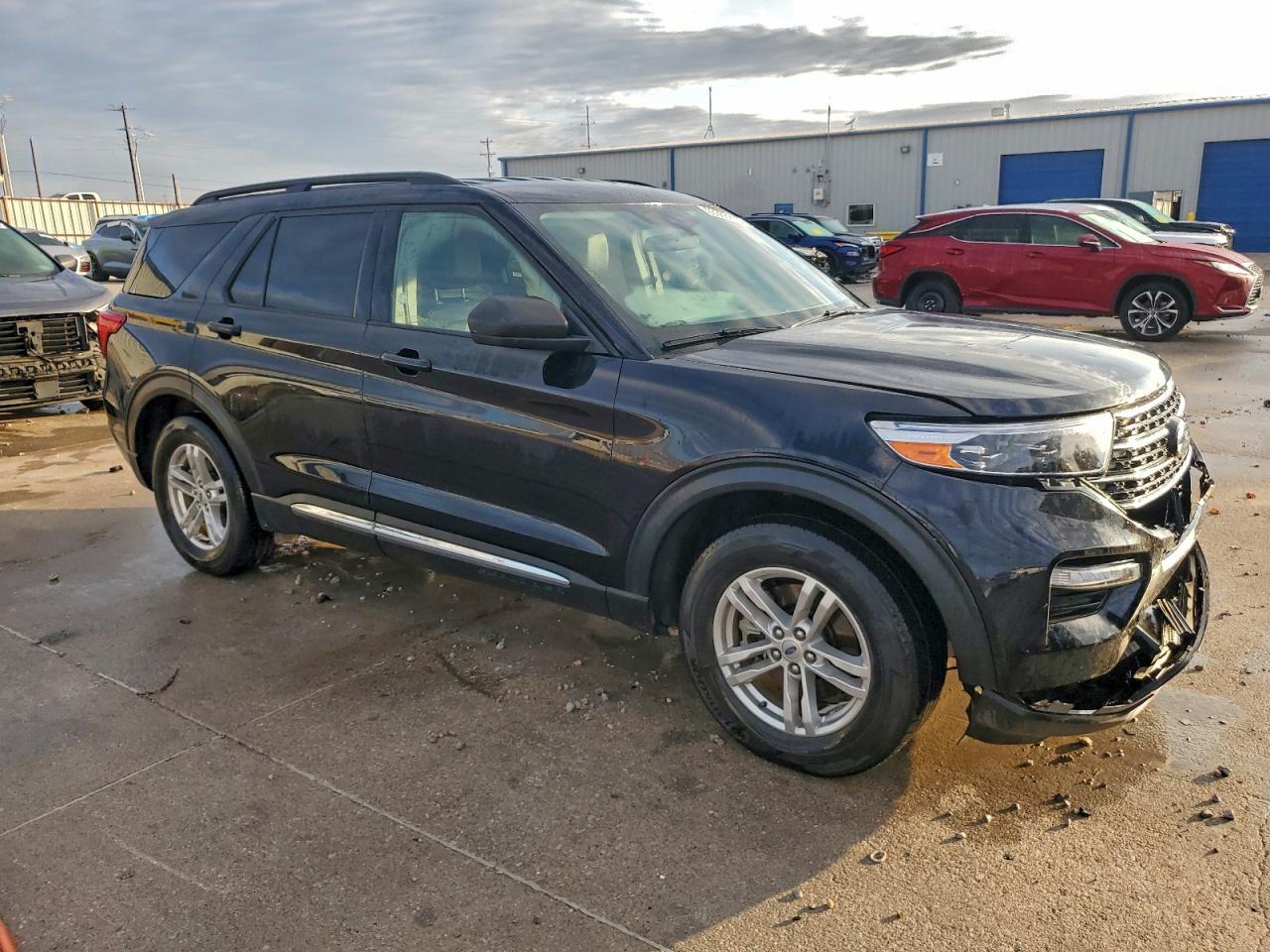 2023 Ford Explorer Xlt - Фото 4