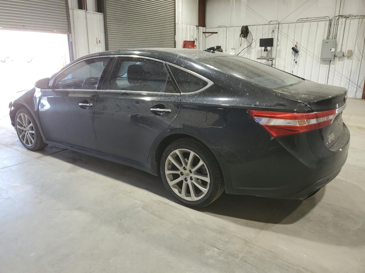 2013 Toyota Avalon Base - Фото 2