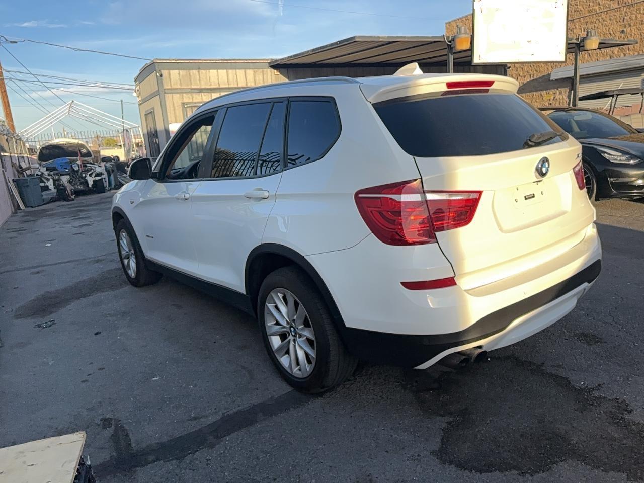 2016 BMW X3 Sdrive28I - Фото 3