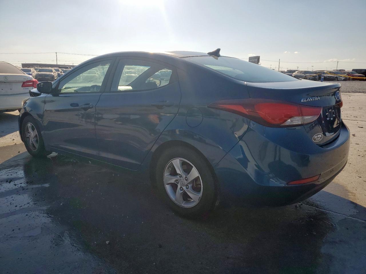 2014 Hyundai Elantra Se - Фото 2