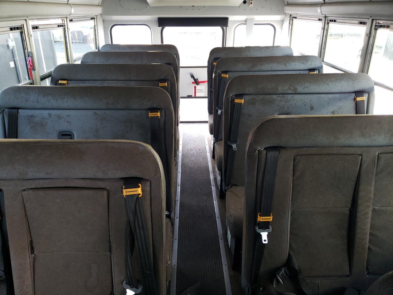 2011 Chevrolet Express School Bus - Image 6