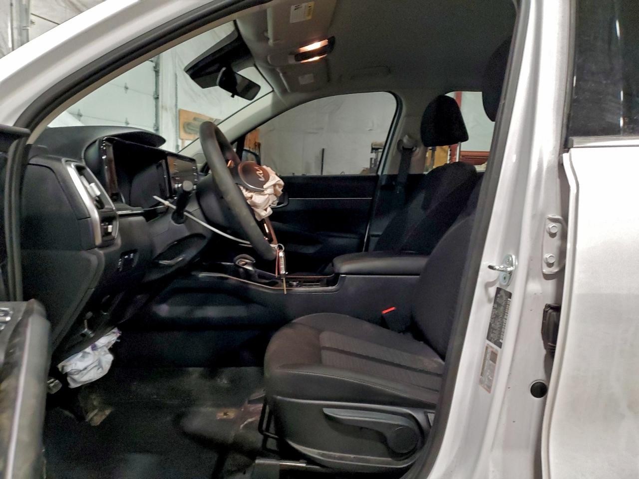 2023 Kia Sorento Lx - Фото 7