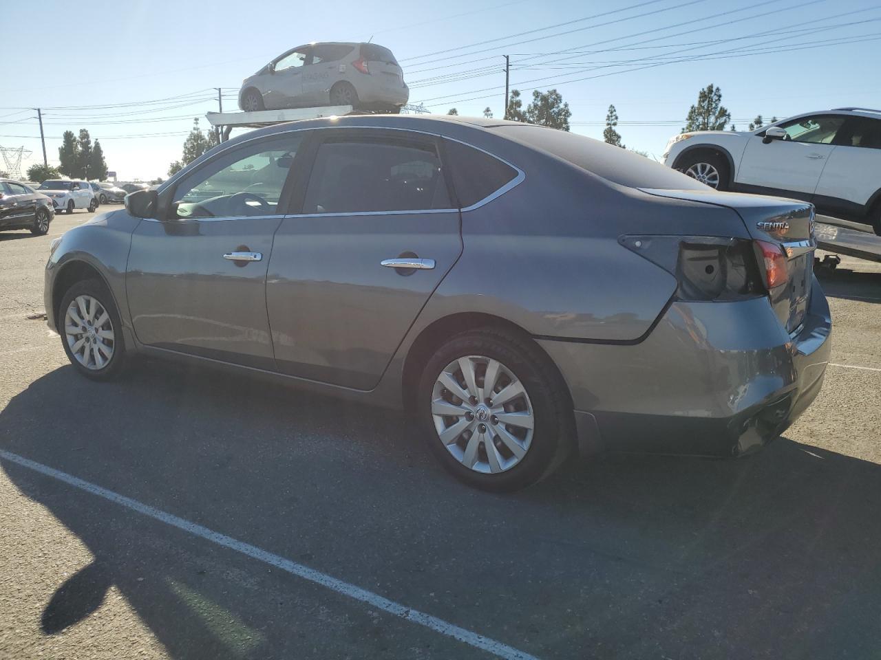2016 Nissan Sentra S - Фото 2