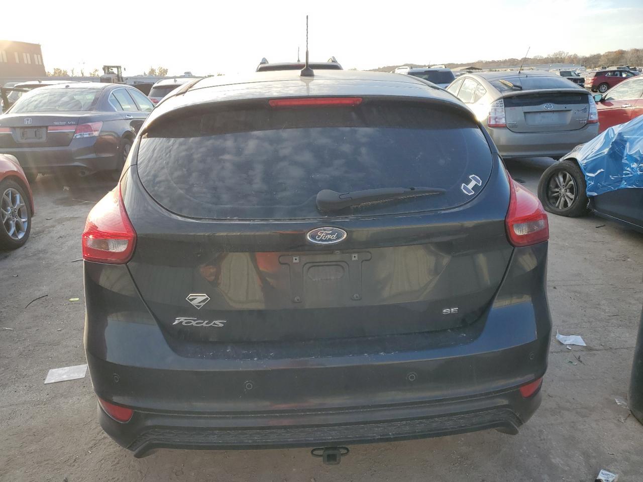 2015 Ford Focus Se - Image 6