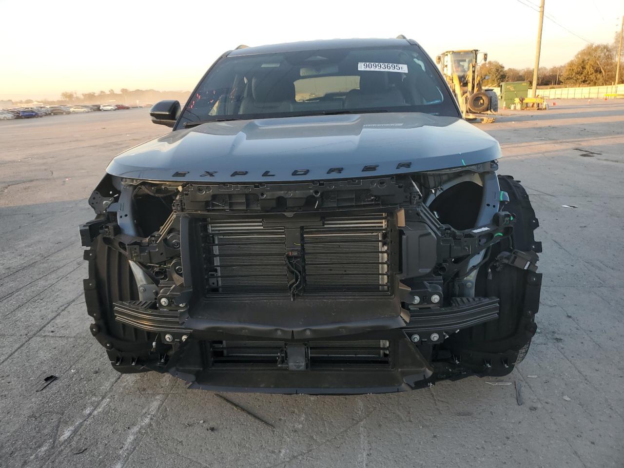 2025 Ford Explorer St-Line - Фото 5