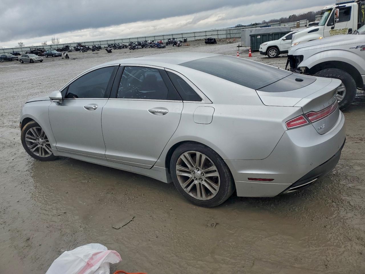 2013 Lincoln Mkz - Image 2