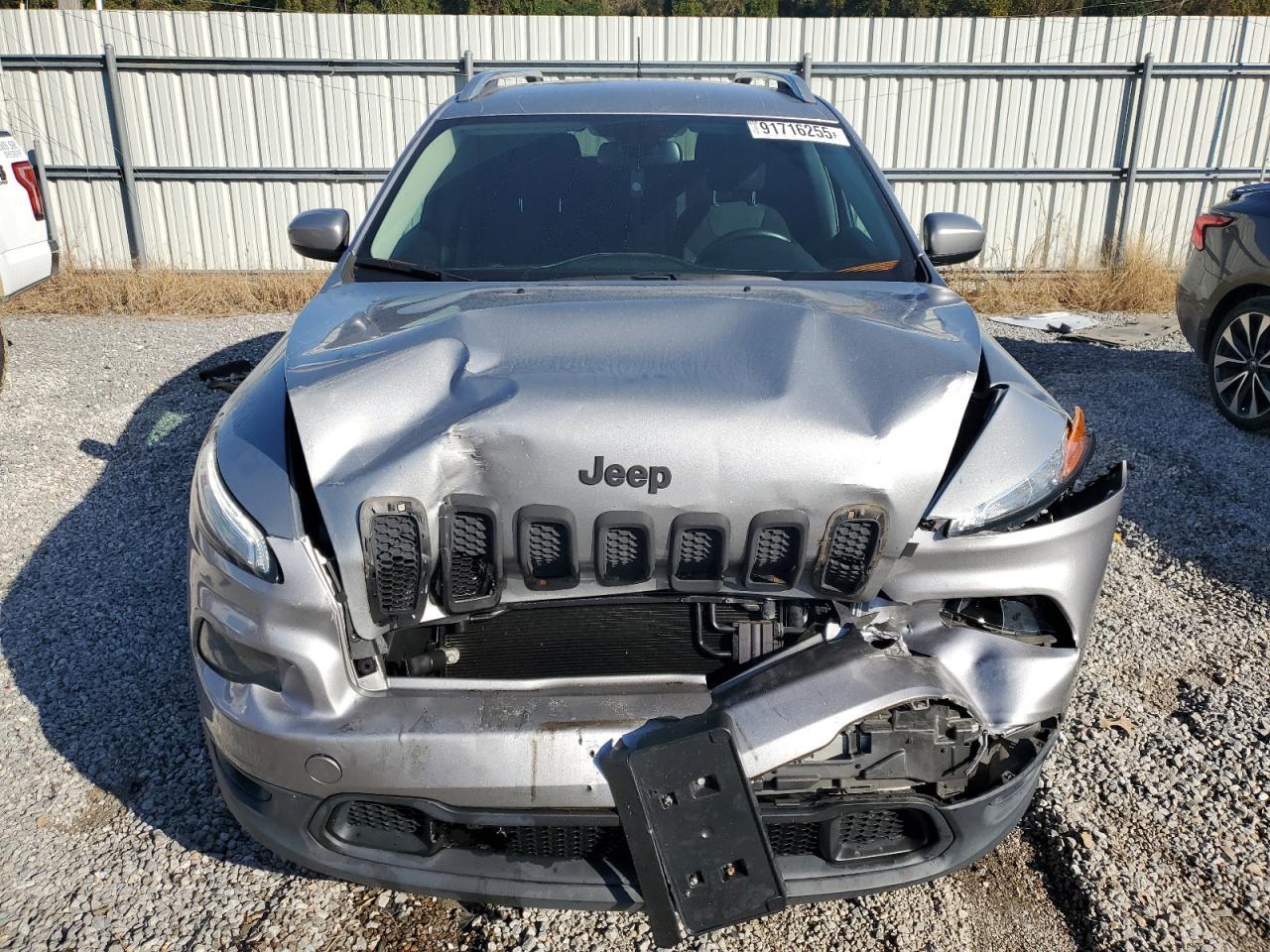 2015 Jeep Cherokee Latitude - Image 5