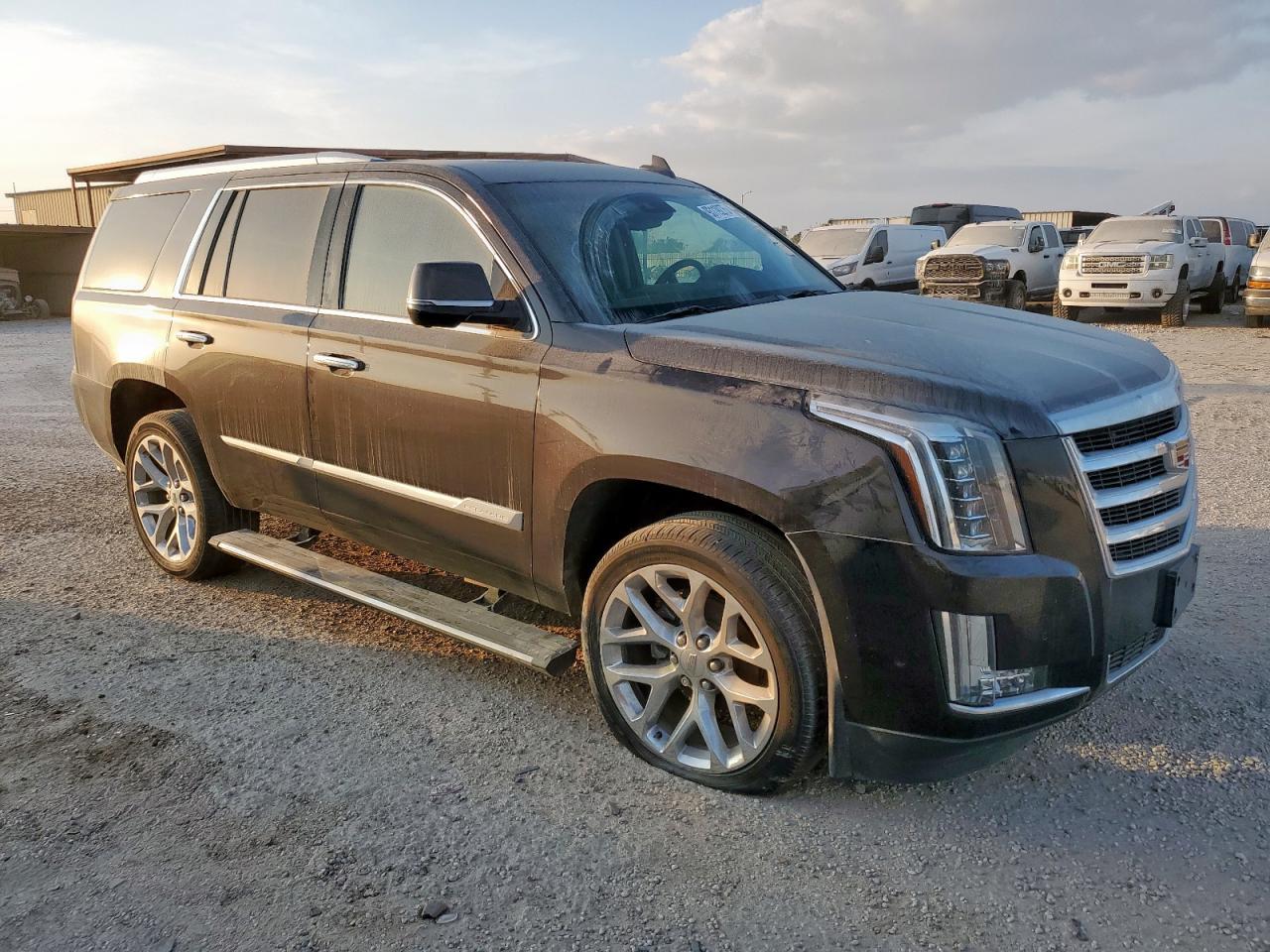 2017 Cadillac Escalade Premium Luxury - Фото 4