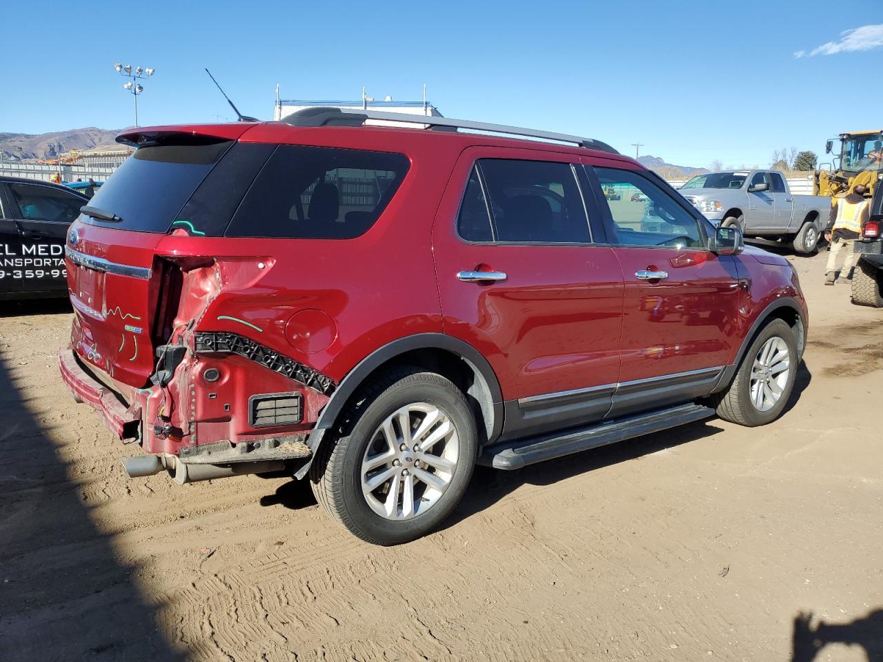 2015 Ford Explorer Xlt - Фото 3