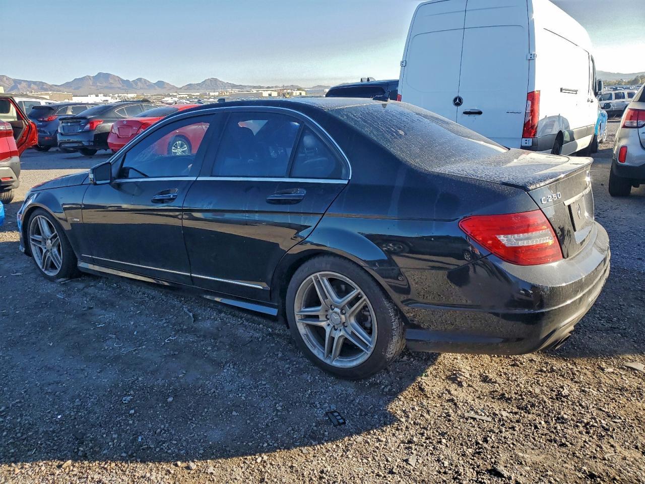 2012 Mercedes-Benz C 250 - Фото 3