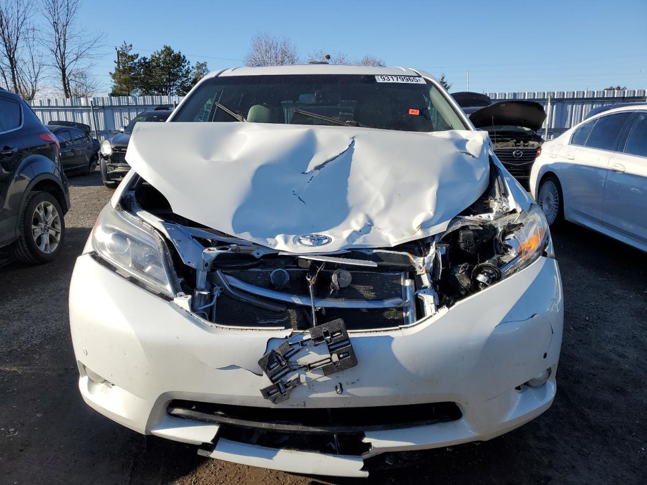 2017 Toyota Sienna Xle - Фото 5