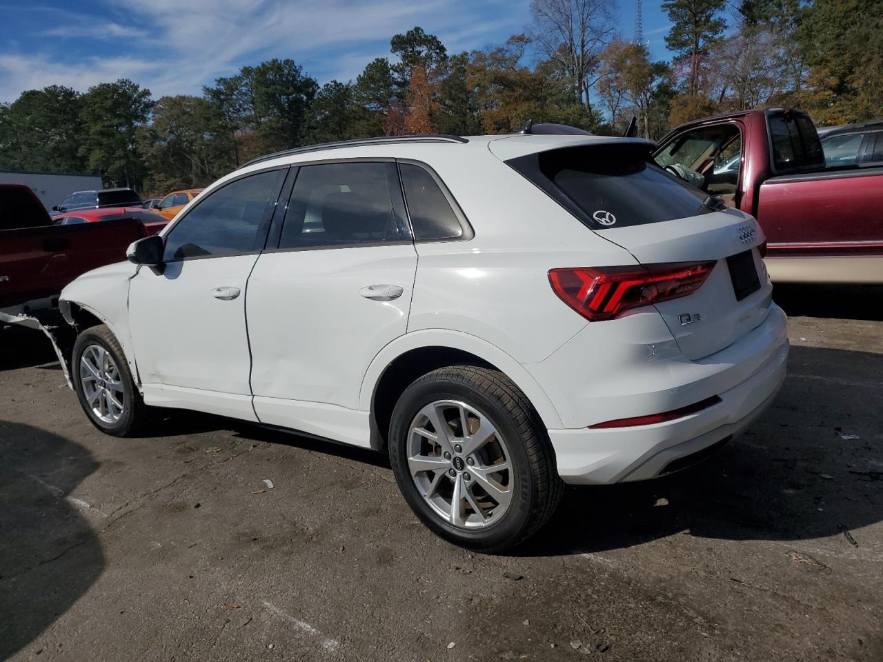 2022 Audi Q3 Komfort 45 - Фото 2