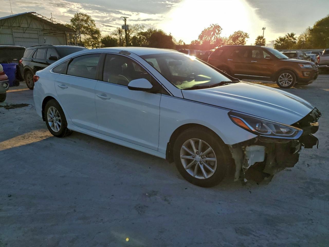 2018 Hyundai Sonata Se - Фото 4
