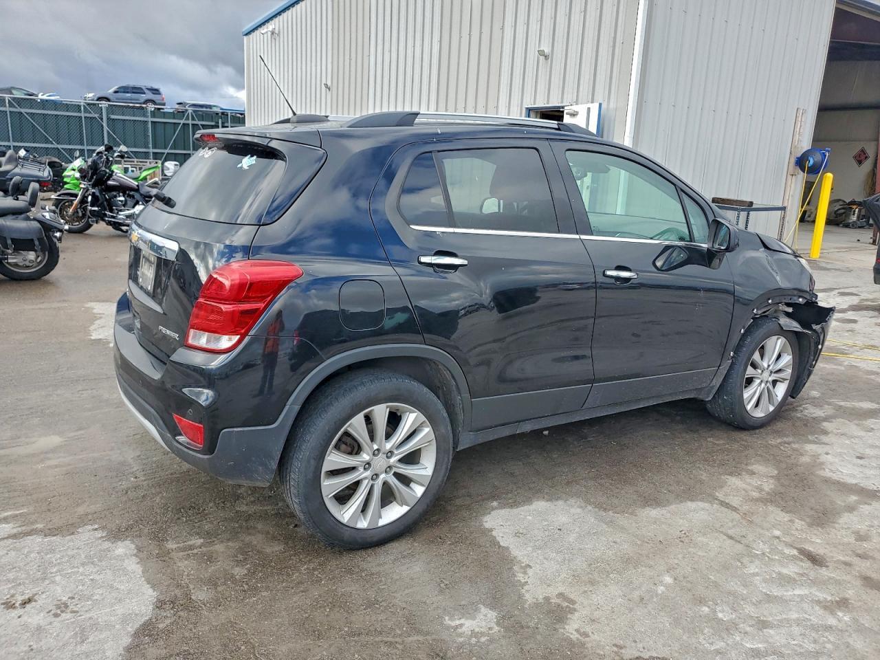 2019 Chevrolet Trax Premier - Image 3