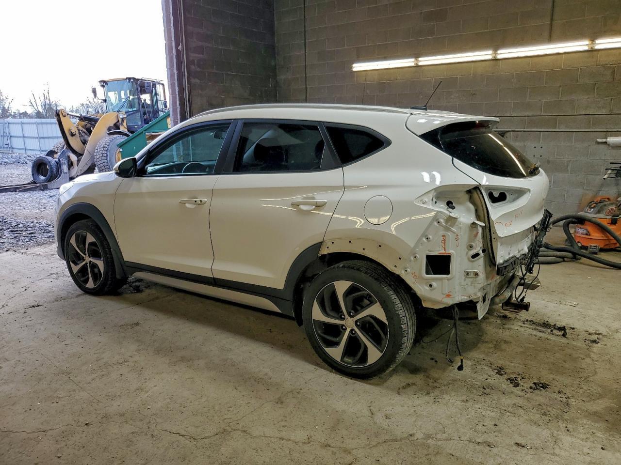 2017 Hyundai Tucson Sport - Фото 2