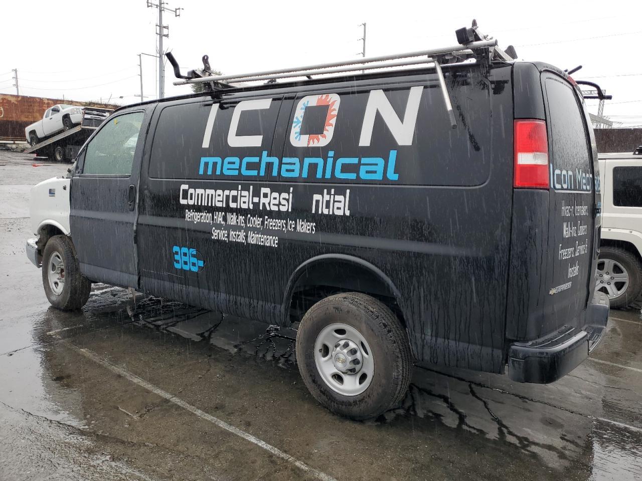 2020 Chevrolet Express Delivery Van - Фото 2