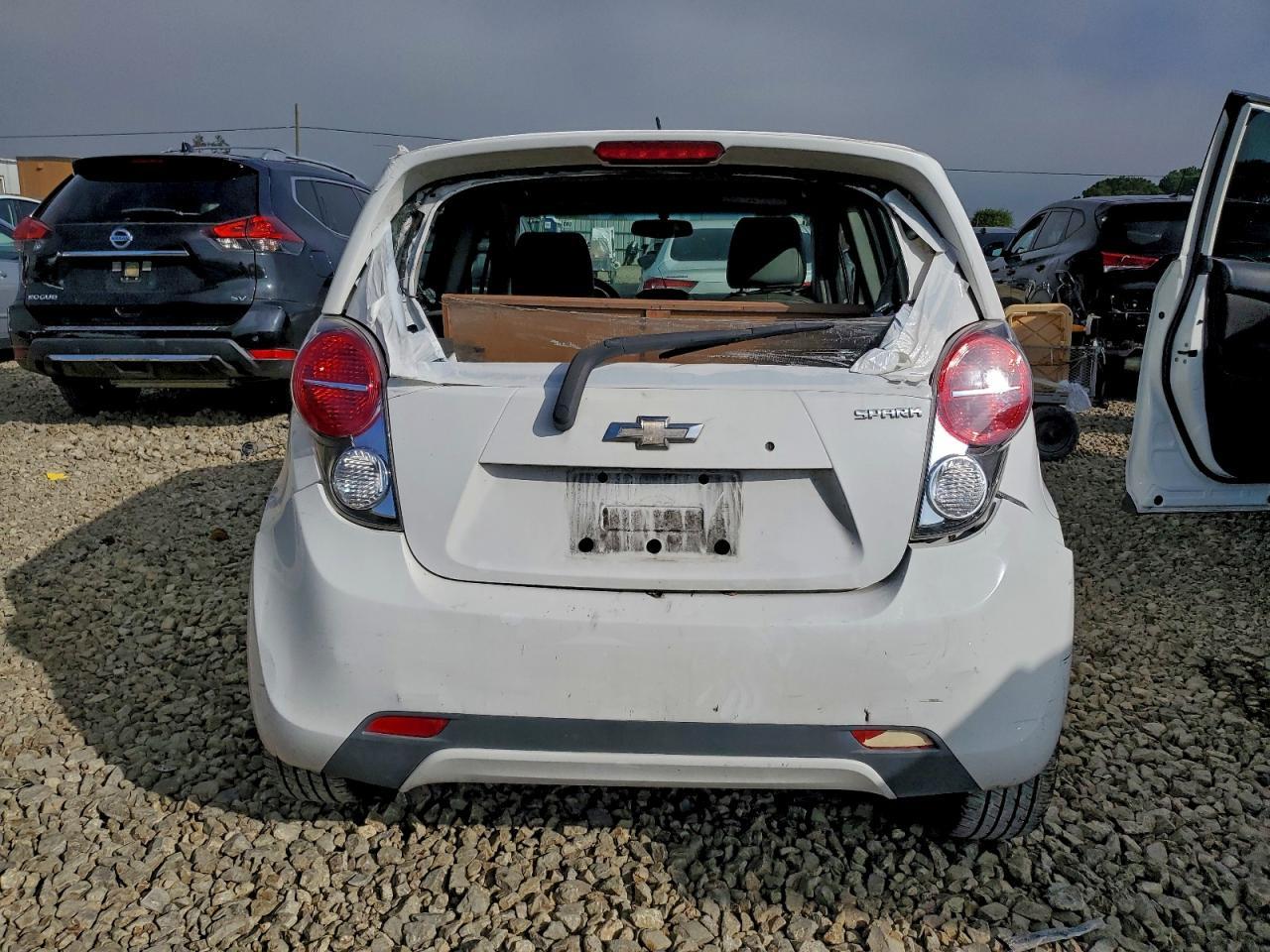 2015 Chevrolet Spark Ls - Image 6