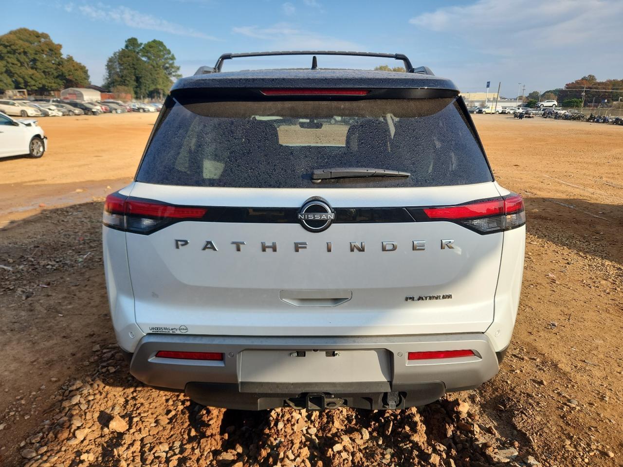 2025 Nissan Pathfinder Platinum - Фото 6