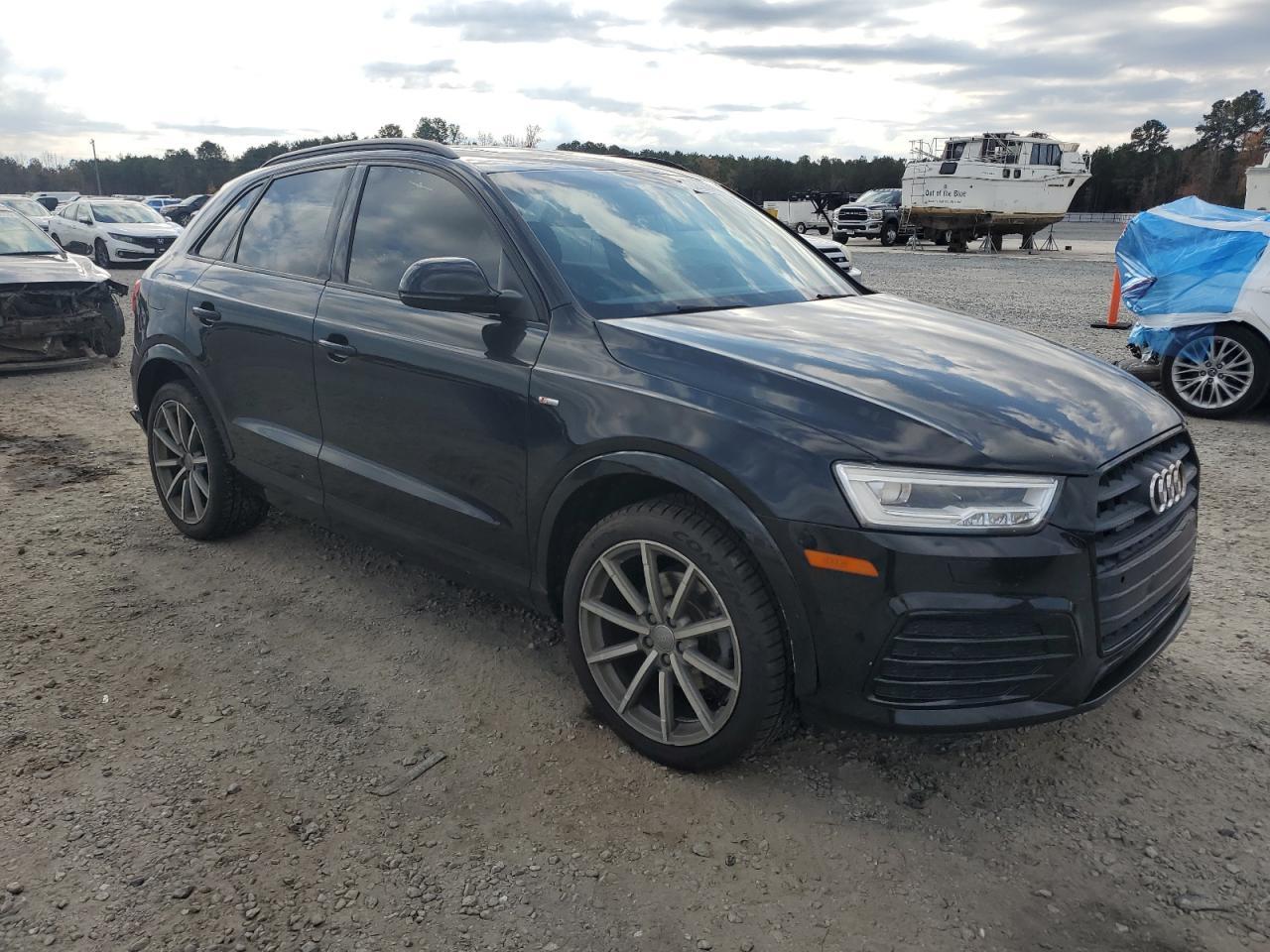 2017 Audi Q3 Prestige - Image 4