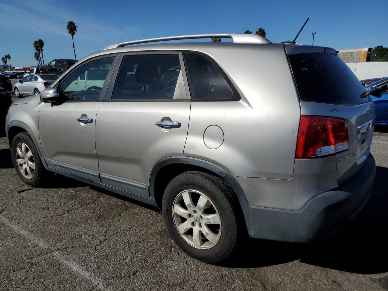 2012 Kia Sorento Base - Фото 2